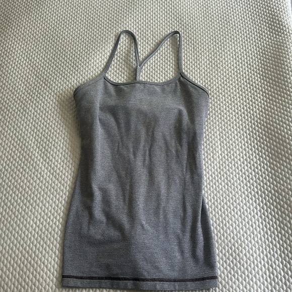 Lululemon tank - Picture 1 of 3